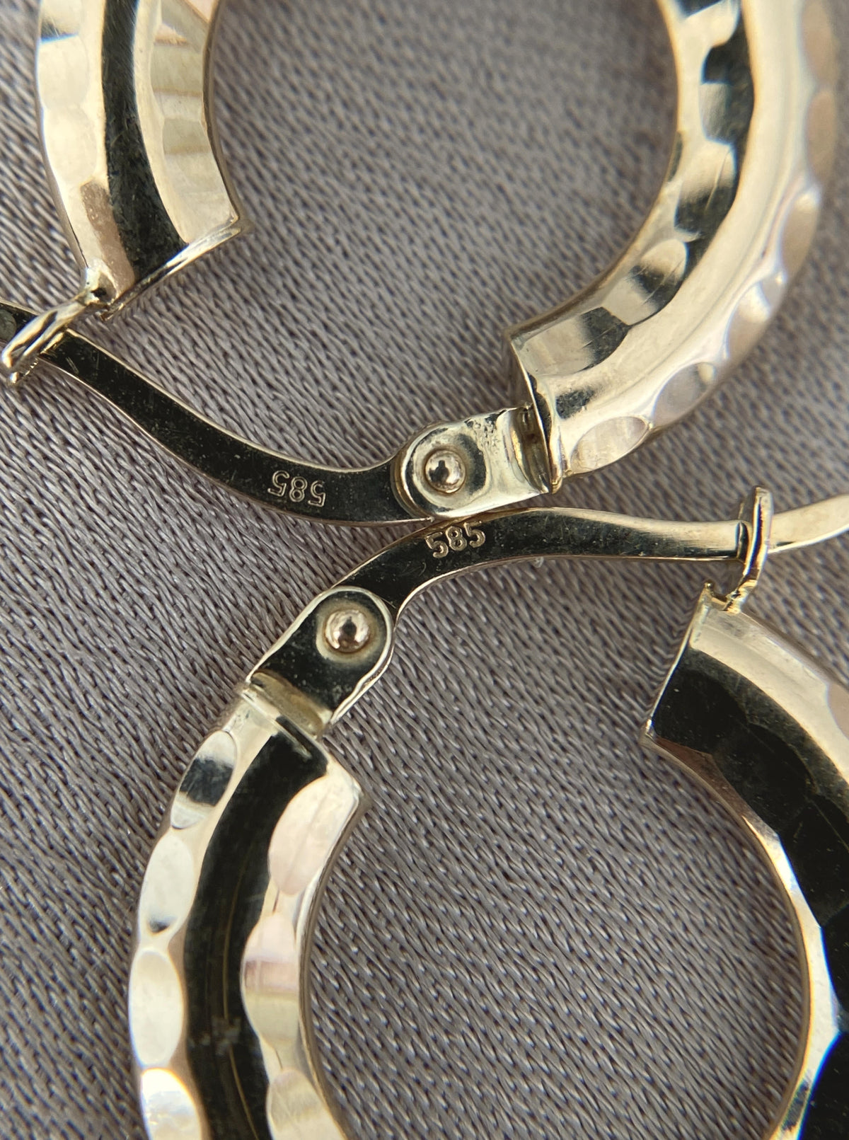 Diamond Cut edge blade Hoops