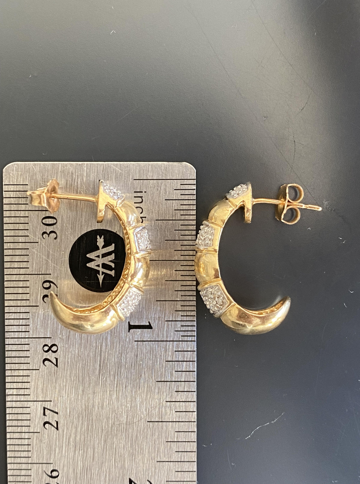 Estate Ribbed diamond Half Hoops