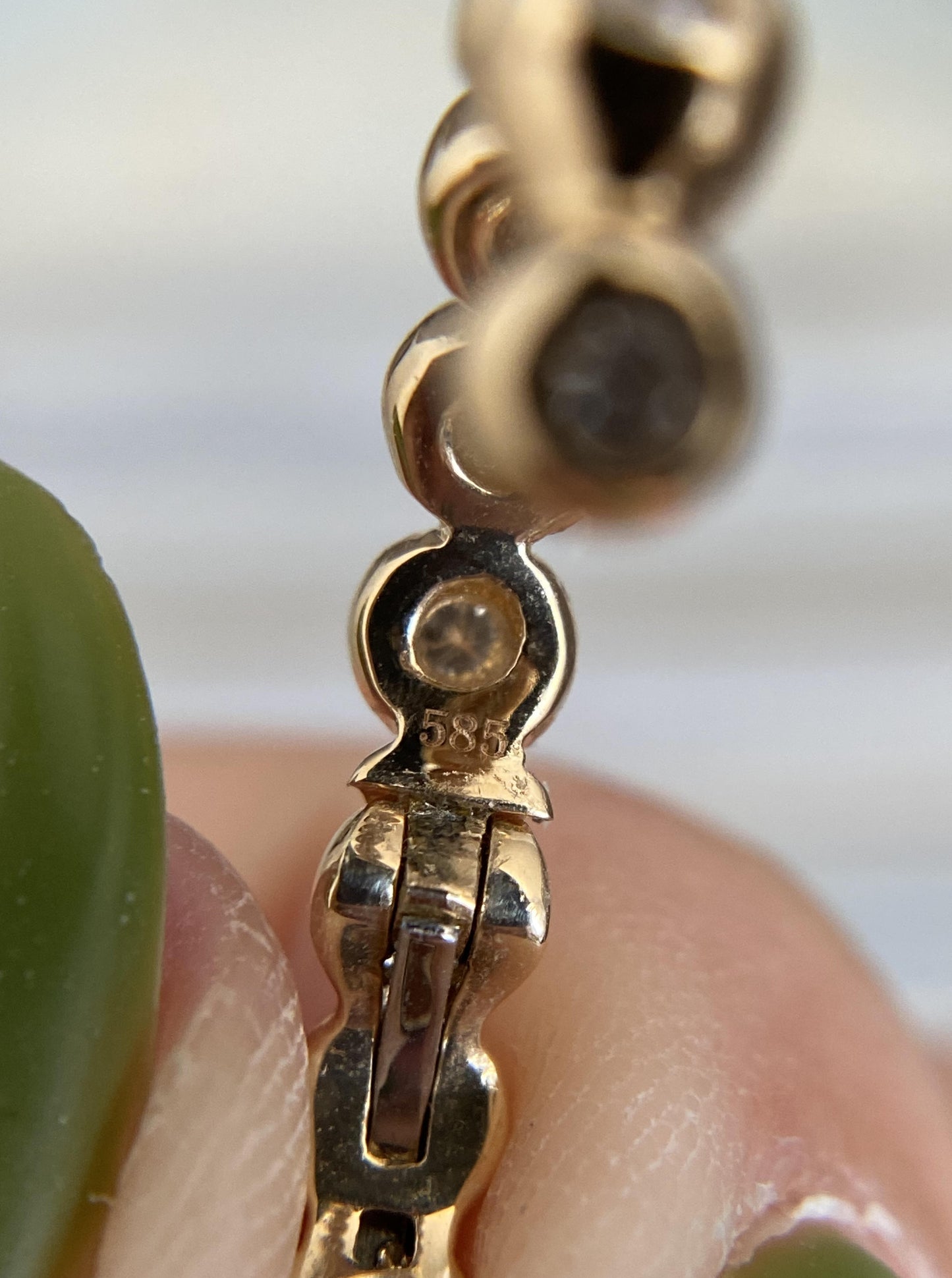 Diamond Bubble Ear Cuff