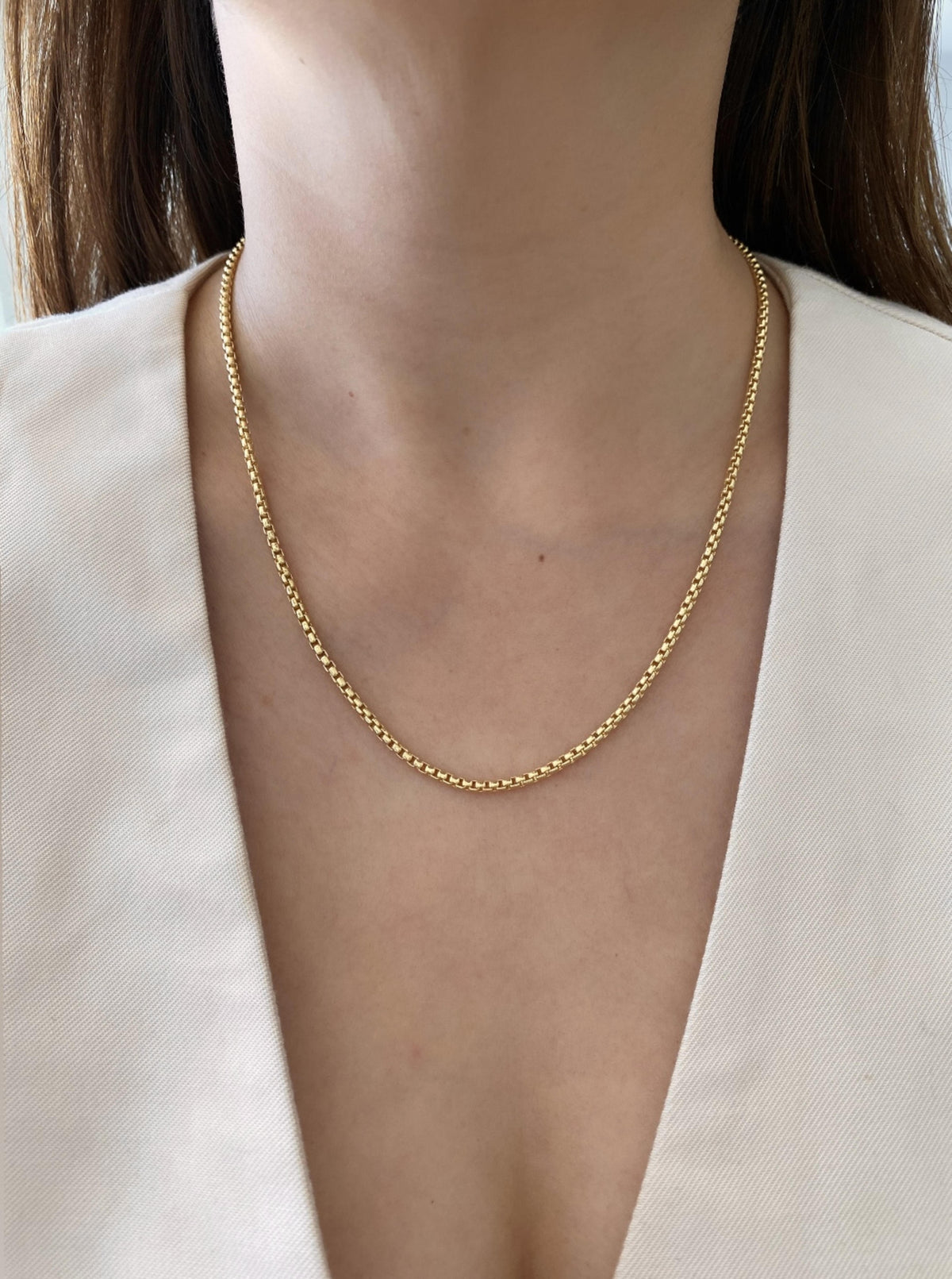 18" Round Box Chain