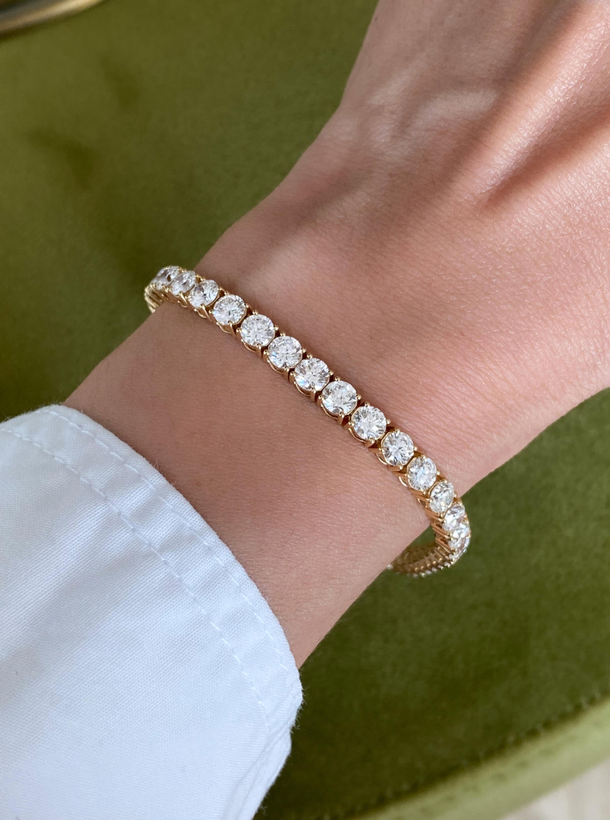 9.5 Carats Lab Diamond Bracelet