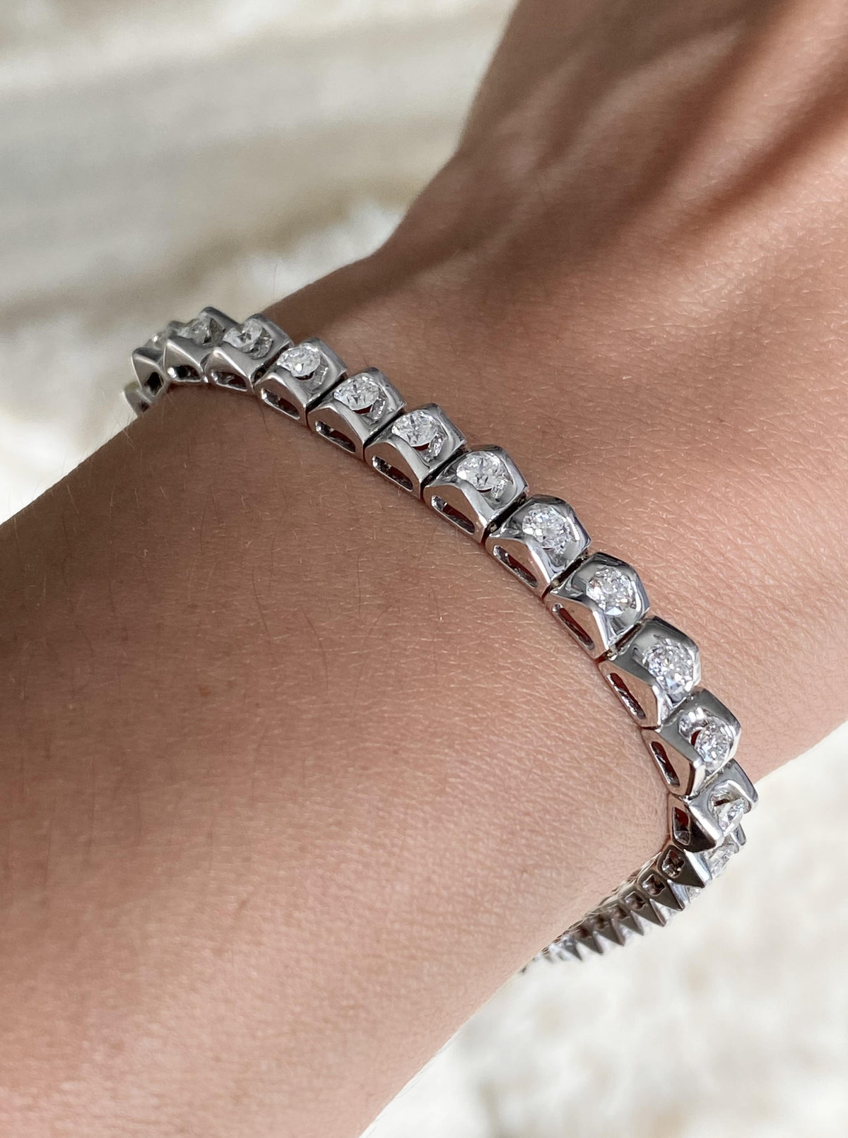 Structure Diamond Bracelet