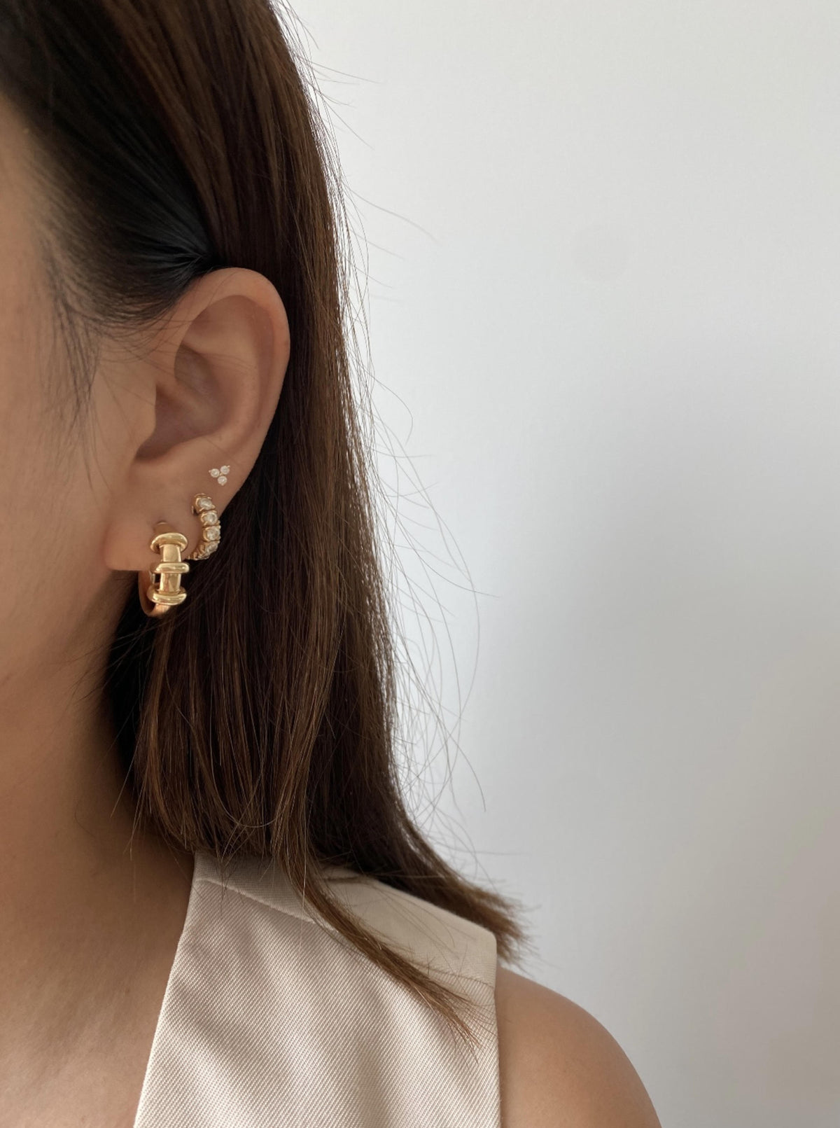 14K Hoop With 3 Rings Detail
