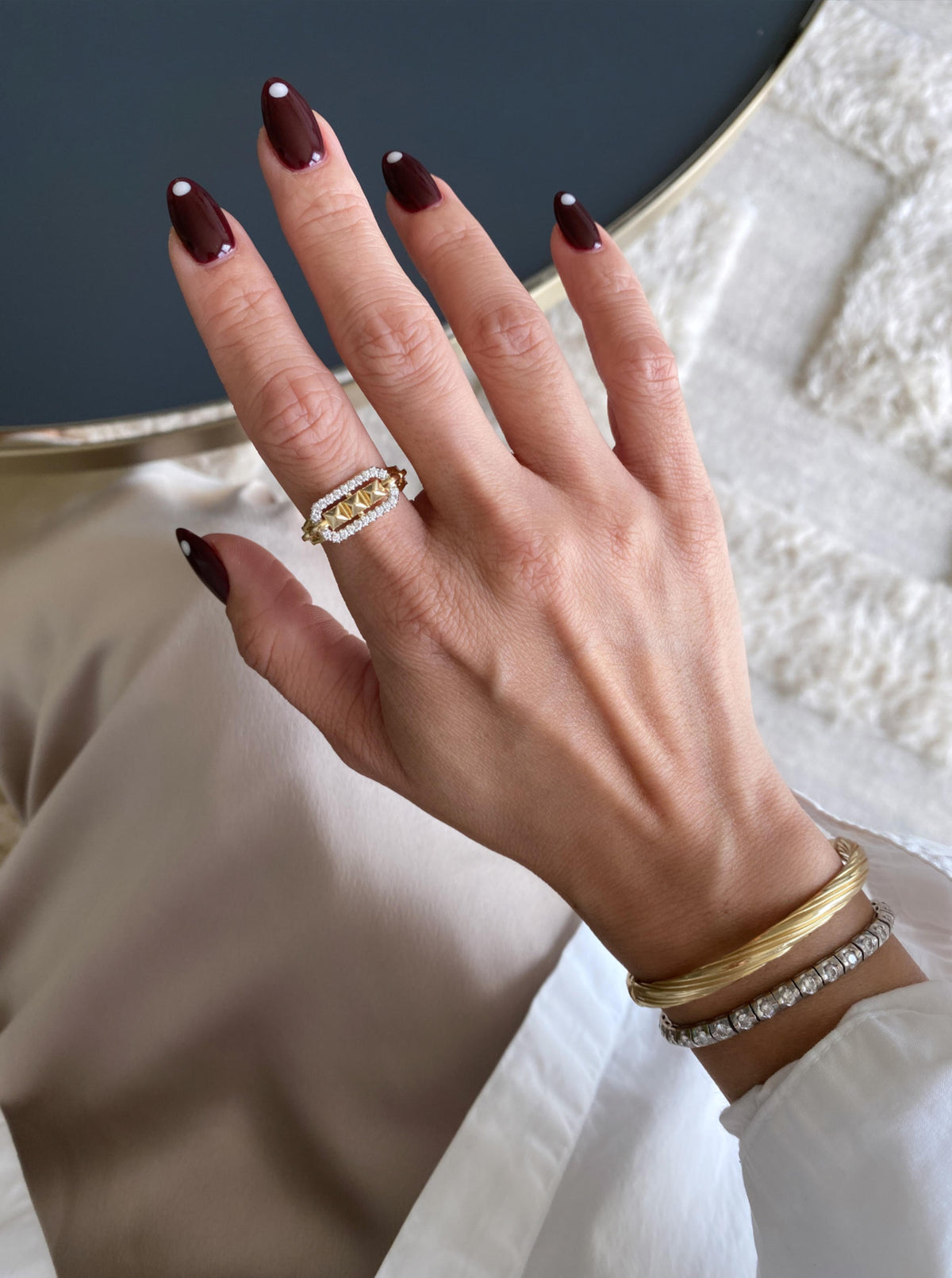 14K Diamond Pyramids Halo Band