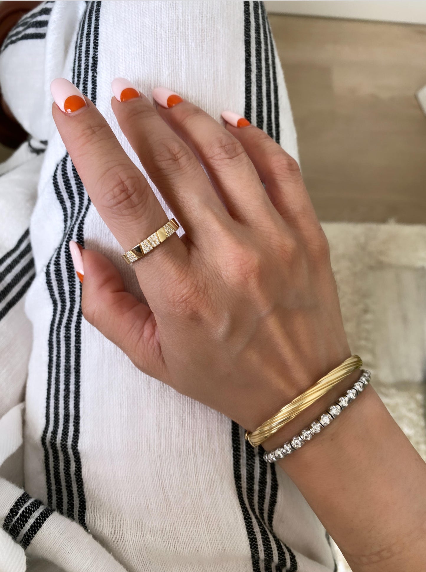 Geometric Cluster Diamond Band