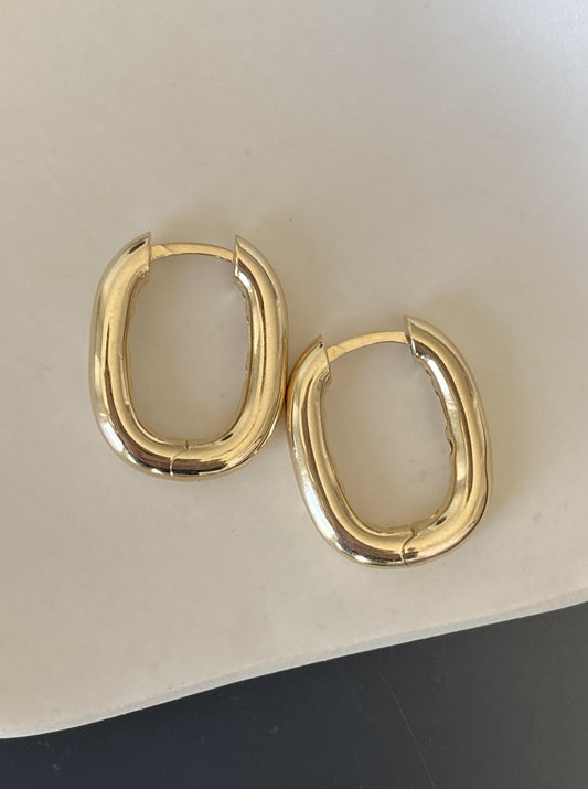 Semi Chunky Oval Hoops