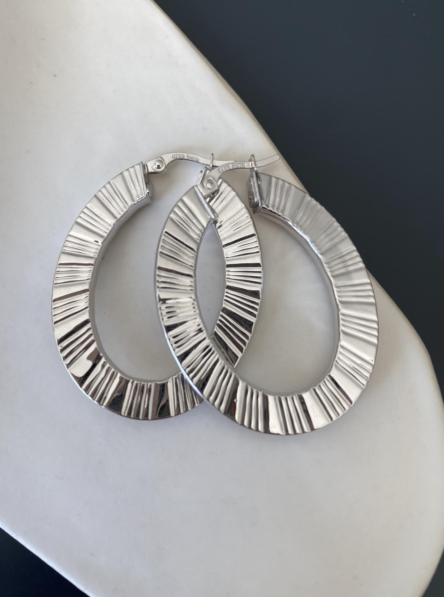 14k White Gold Diamond Cut Oval Hoops