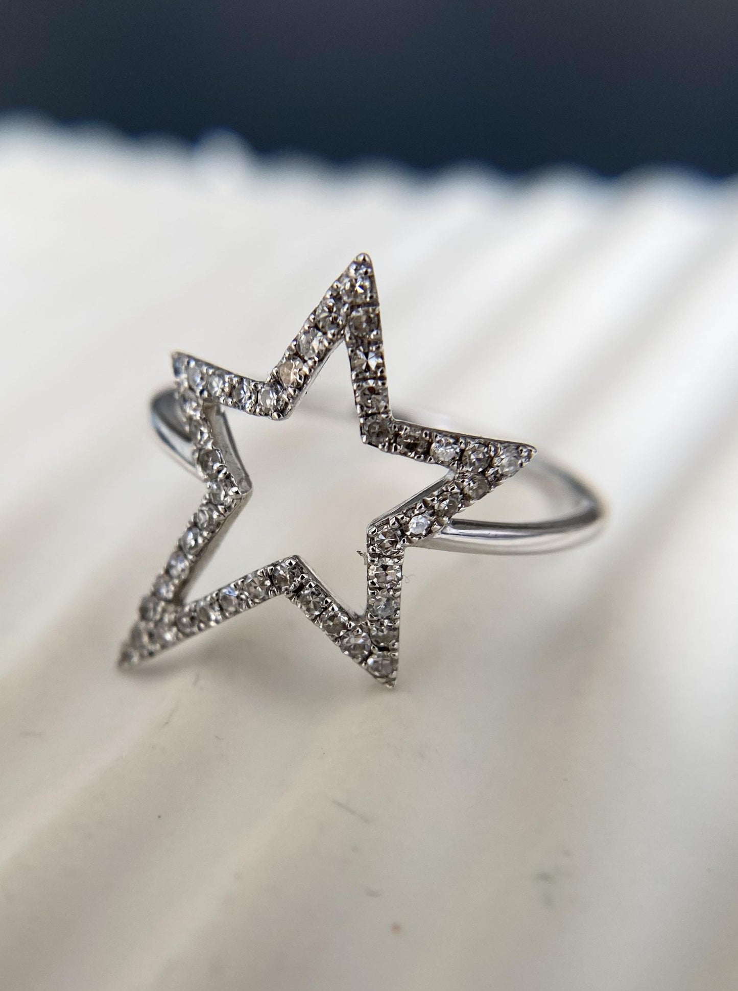 Star Diamond Ring