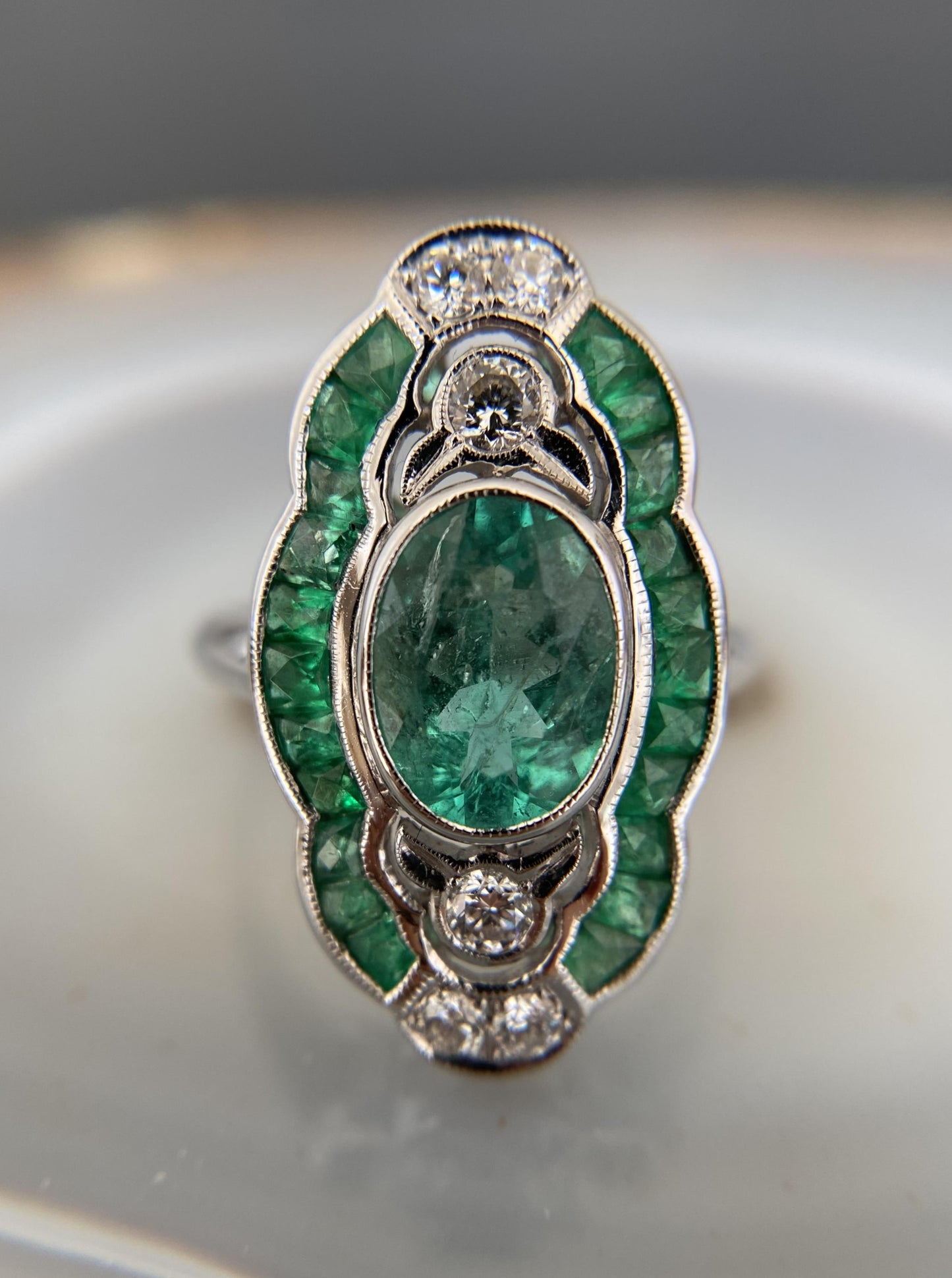 Vintage Colombia Emerald Cocktail Ring