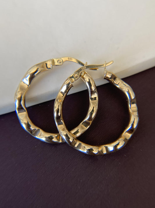 14K wavy hoops