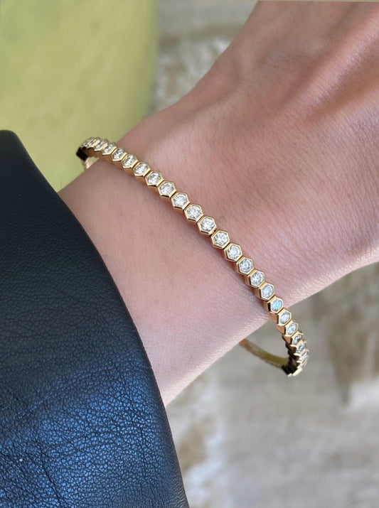 14K Honey Comb Diamond Bangle