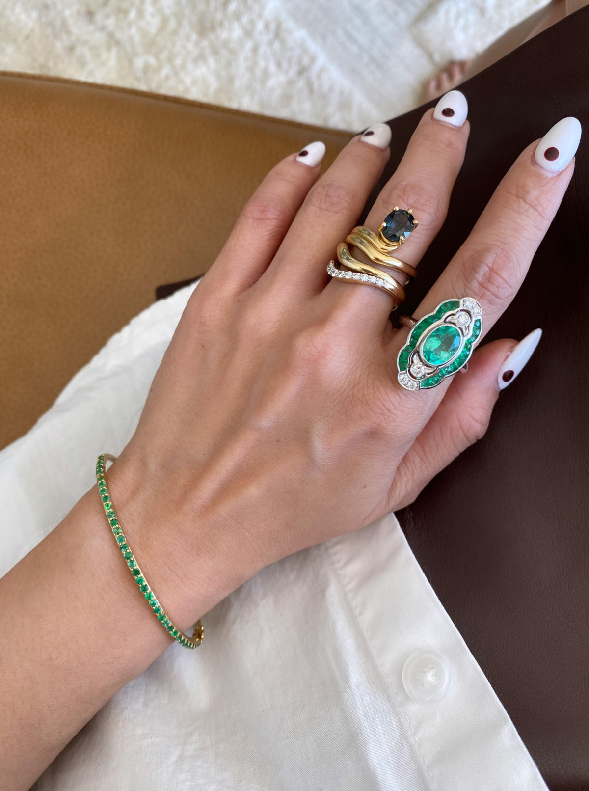 18K Emerald Bangle