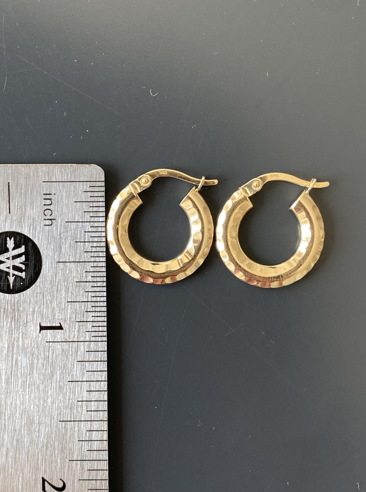Diamond Cut edge blade Hoops