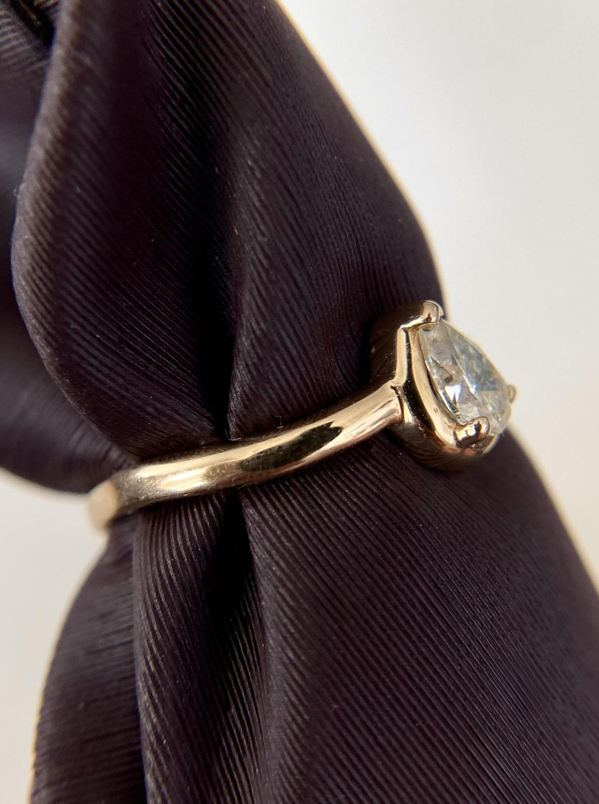 Pear Wavy Pinky Ring