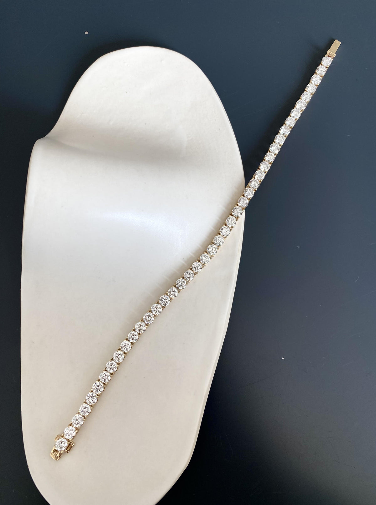 9.5 Carats Lab Diamond Bracelet