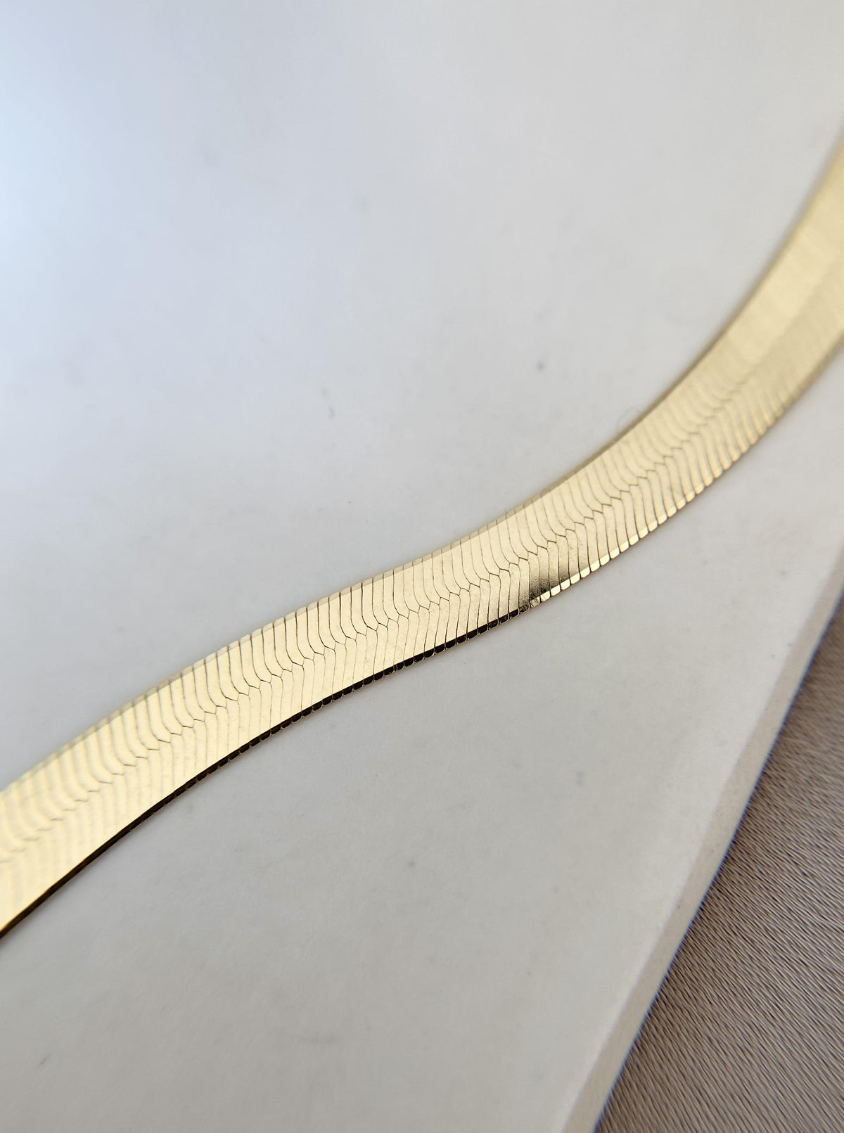 Wide Herringbone Bracelet (5.9mm)
