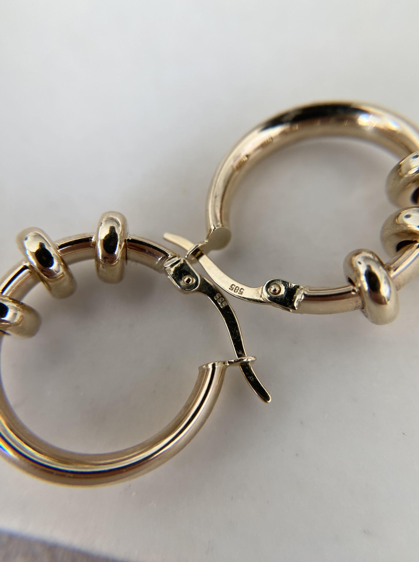 14K Hoop With 3 Rings Detail