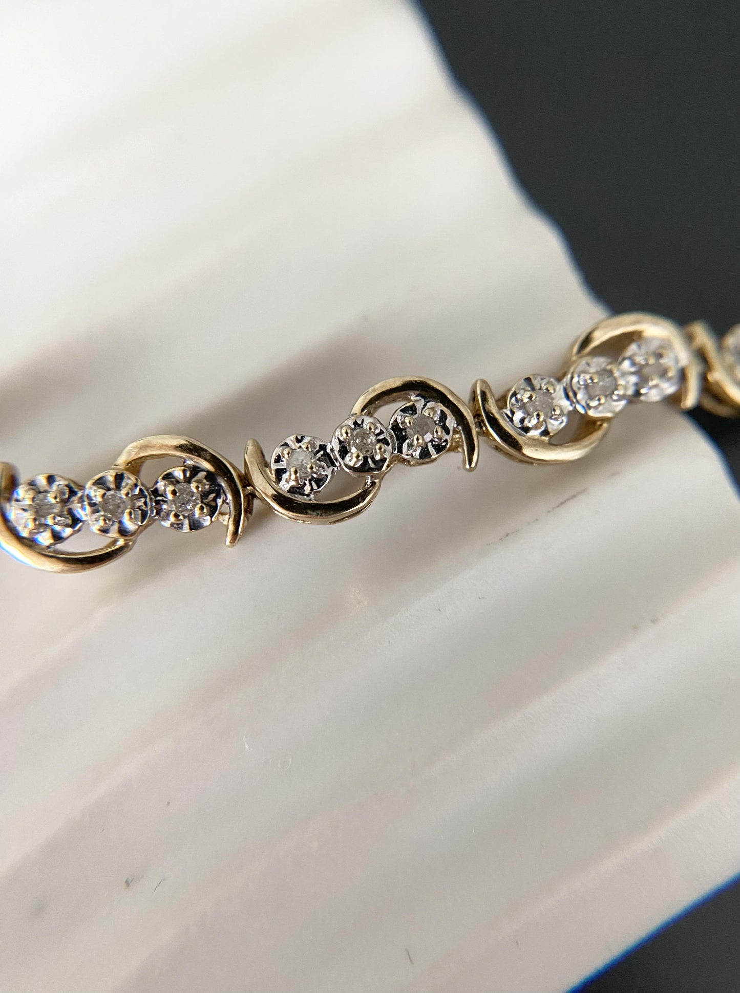 10K Vintage Diamond Bracelet