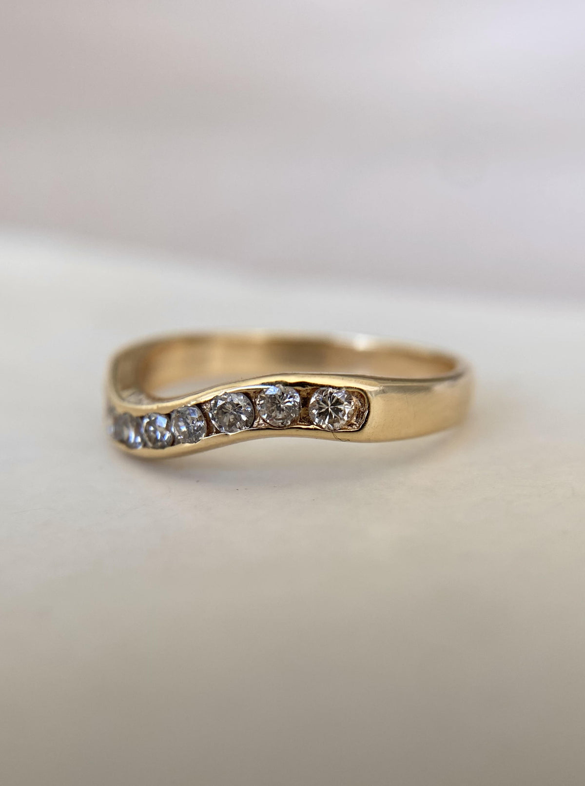 Vintage Wavy Diamond Band