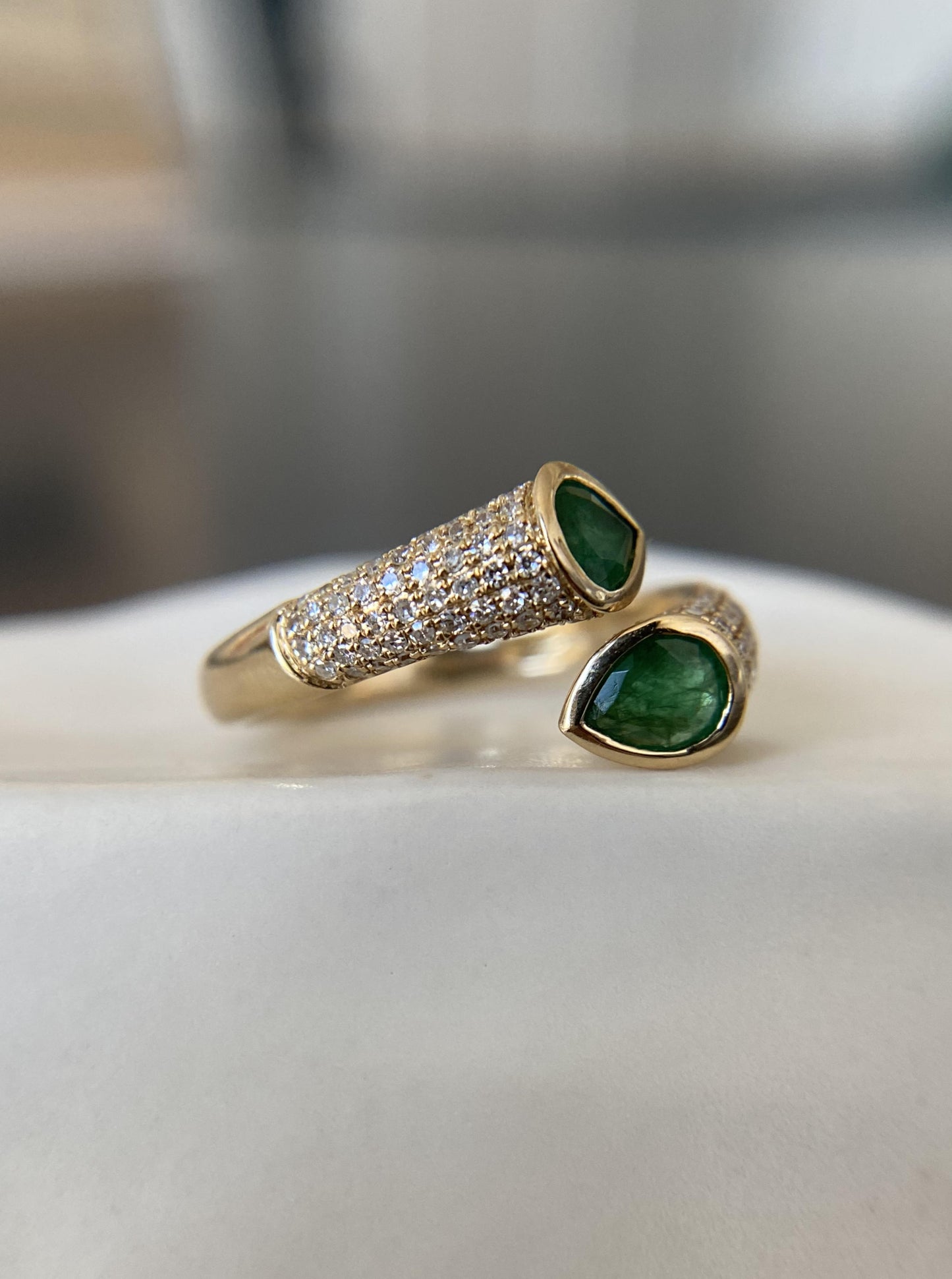 Open Emerald Toi Et Moi Ring