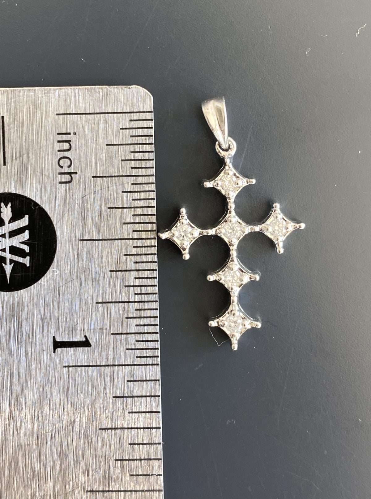 18K White Gold Diamond Cross Pendant