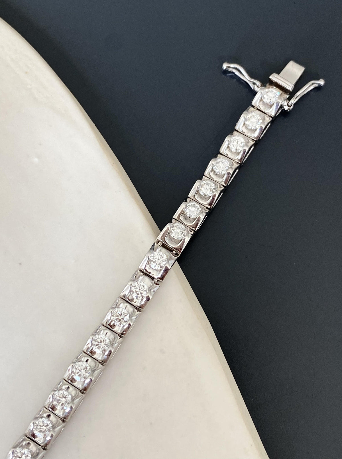 Structure Diamond Bracelet