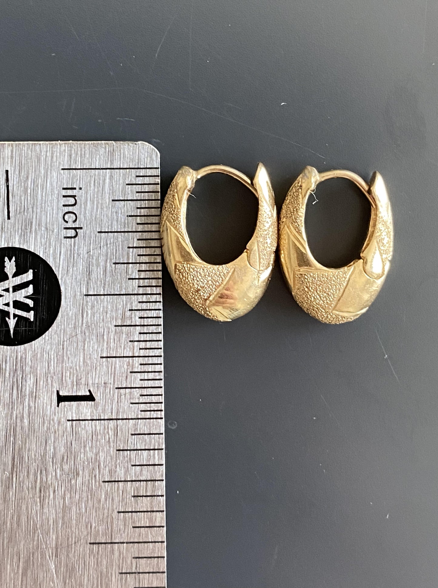 14K Vintage Texture Huggies
