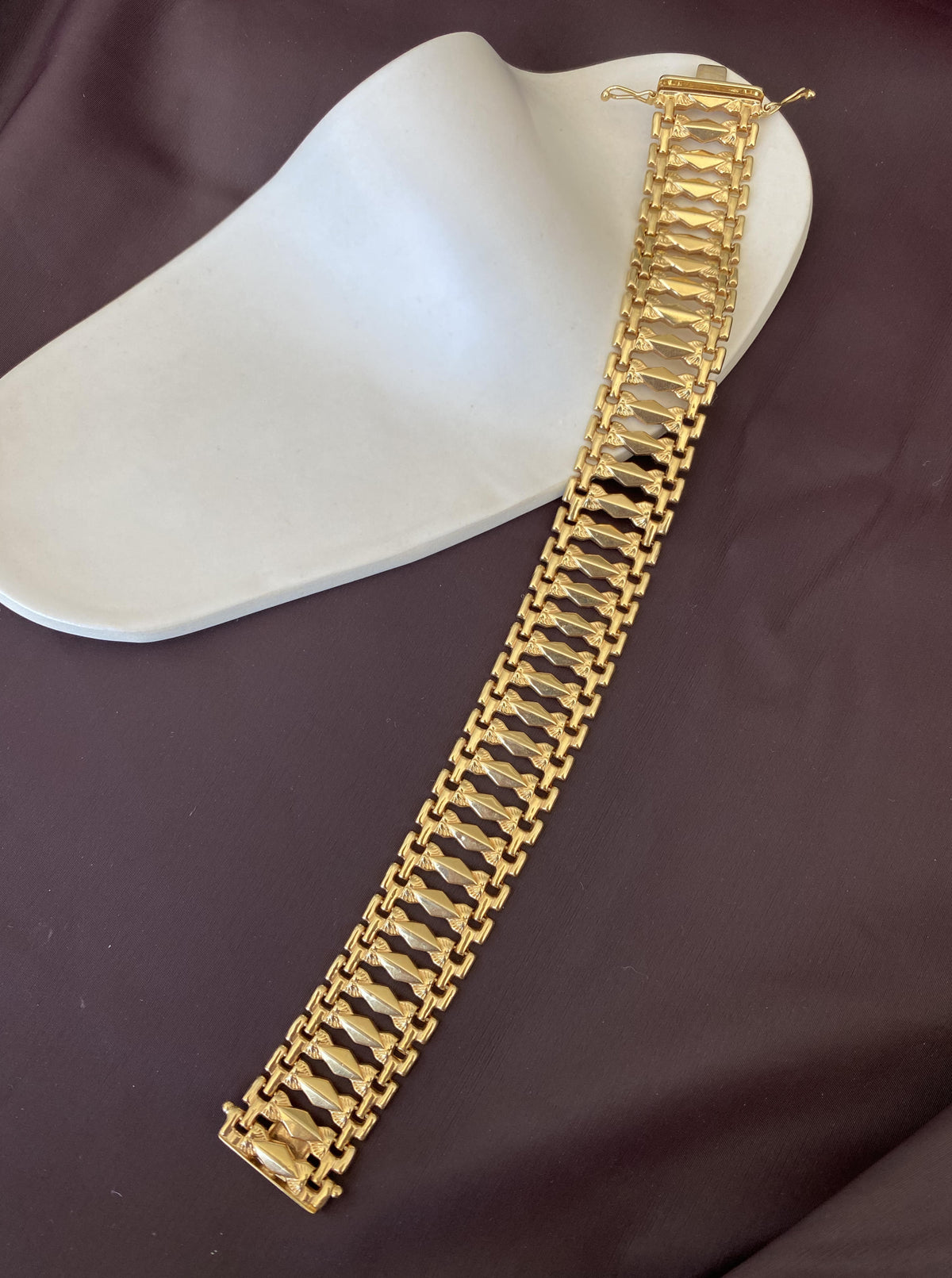 14K Vintage Cleopatra Bracelet