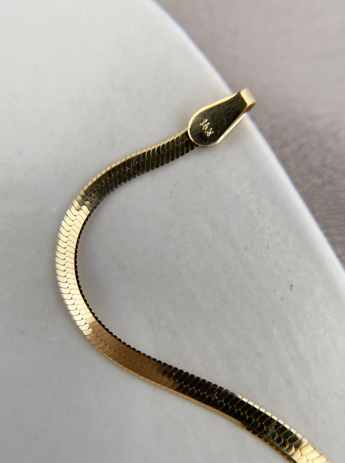 Thin Herringbone Chain Bracelet (1.9mm)