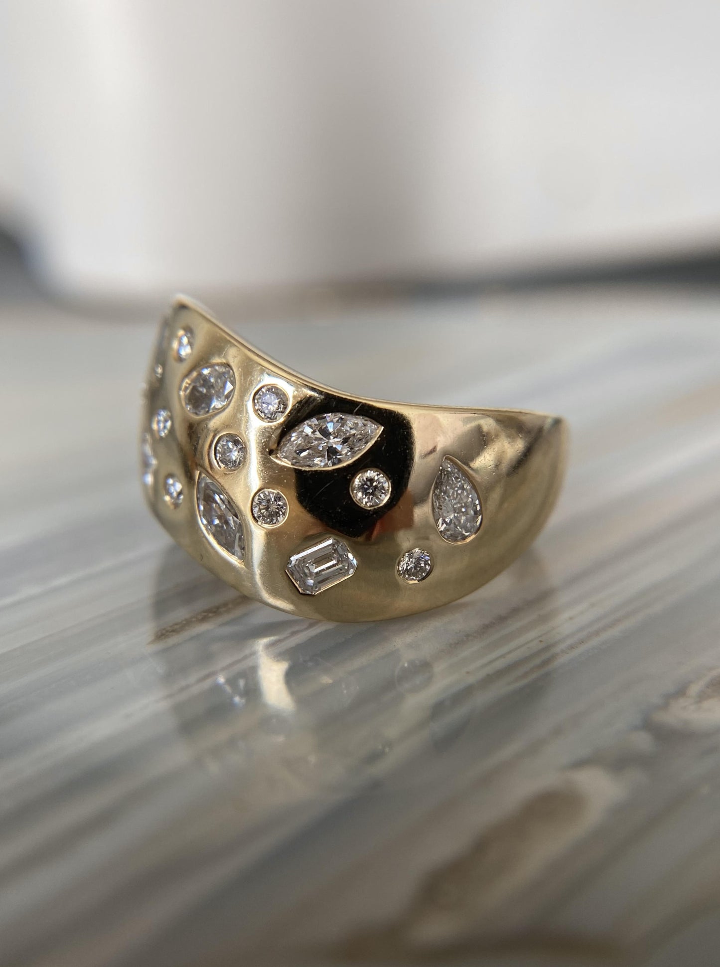 Wavy Muti Shape Diamond Band