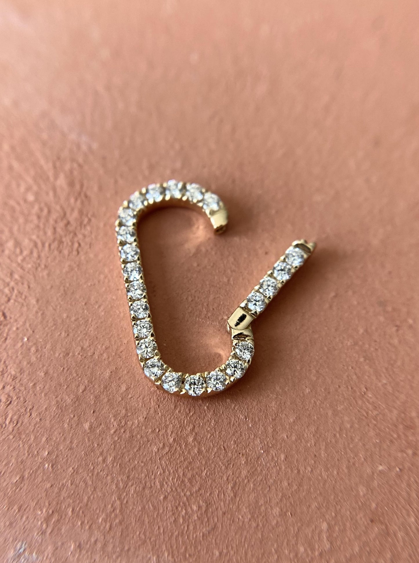 Oval Diamond Connector