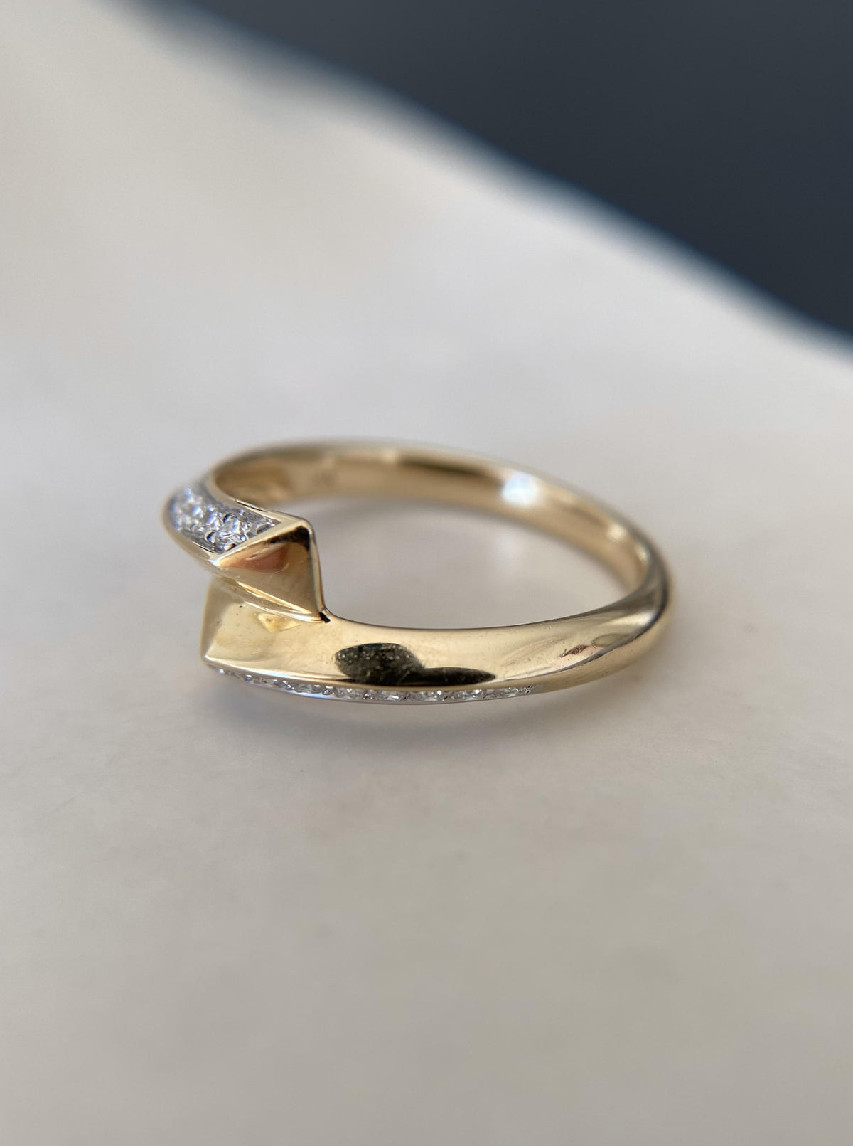 14K Cross Diamond Band