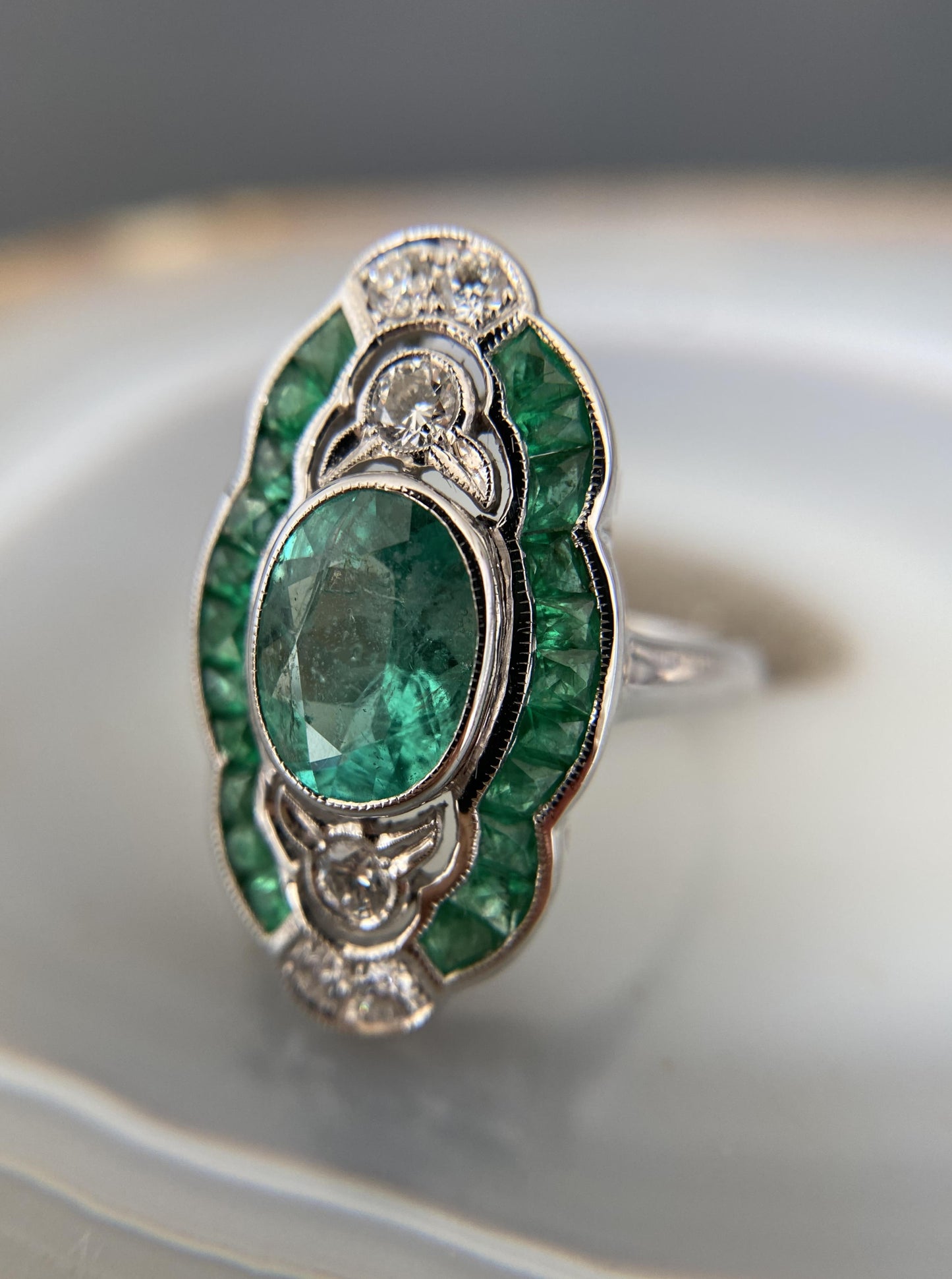 Vintage Colombia Emerald Cocktail Ring