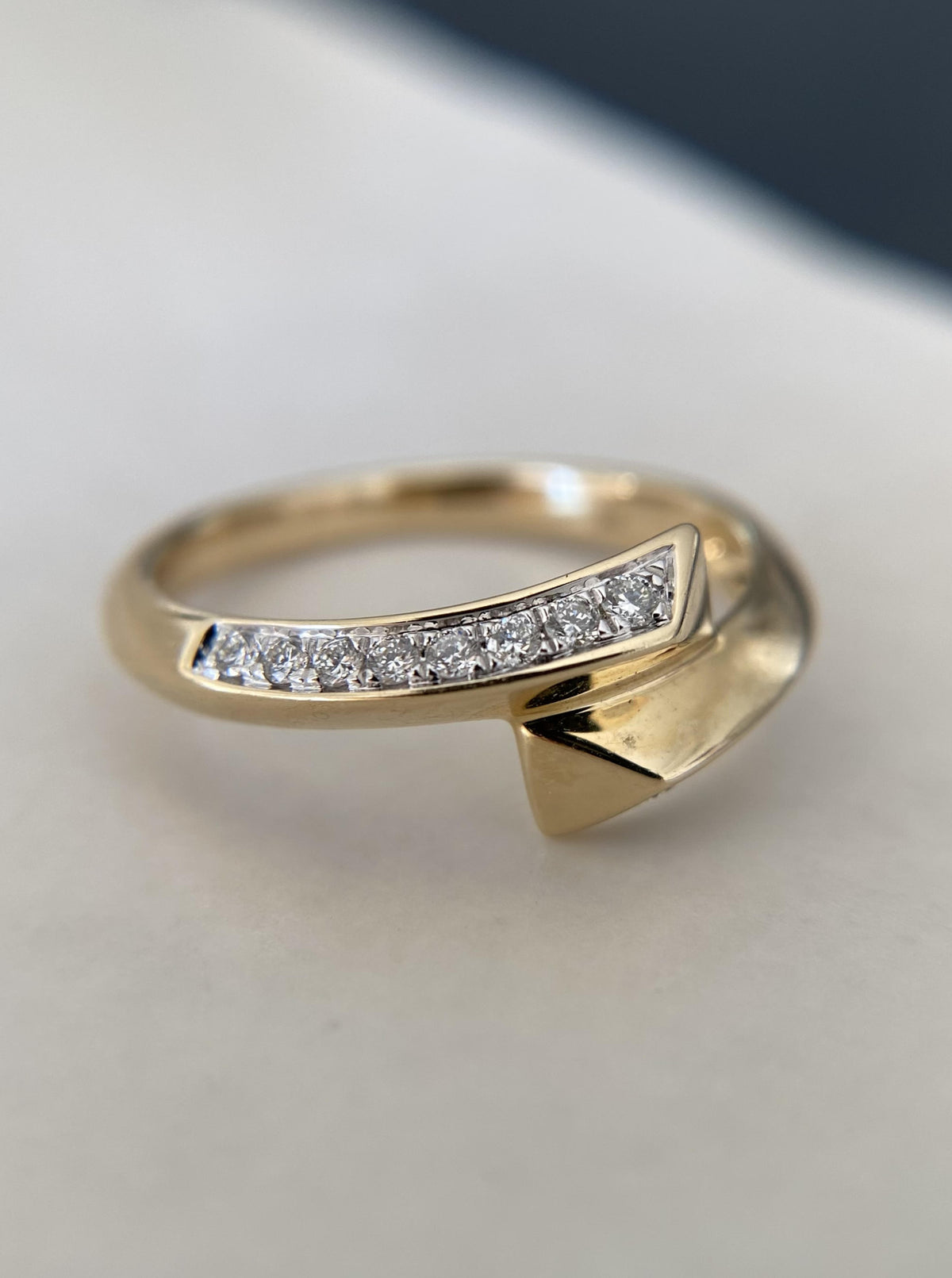 14K Cross Diamond Band