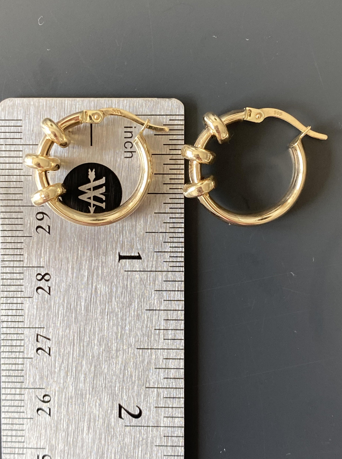 14K Hoop With 3 Rings Detail