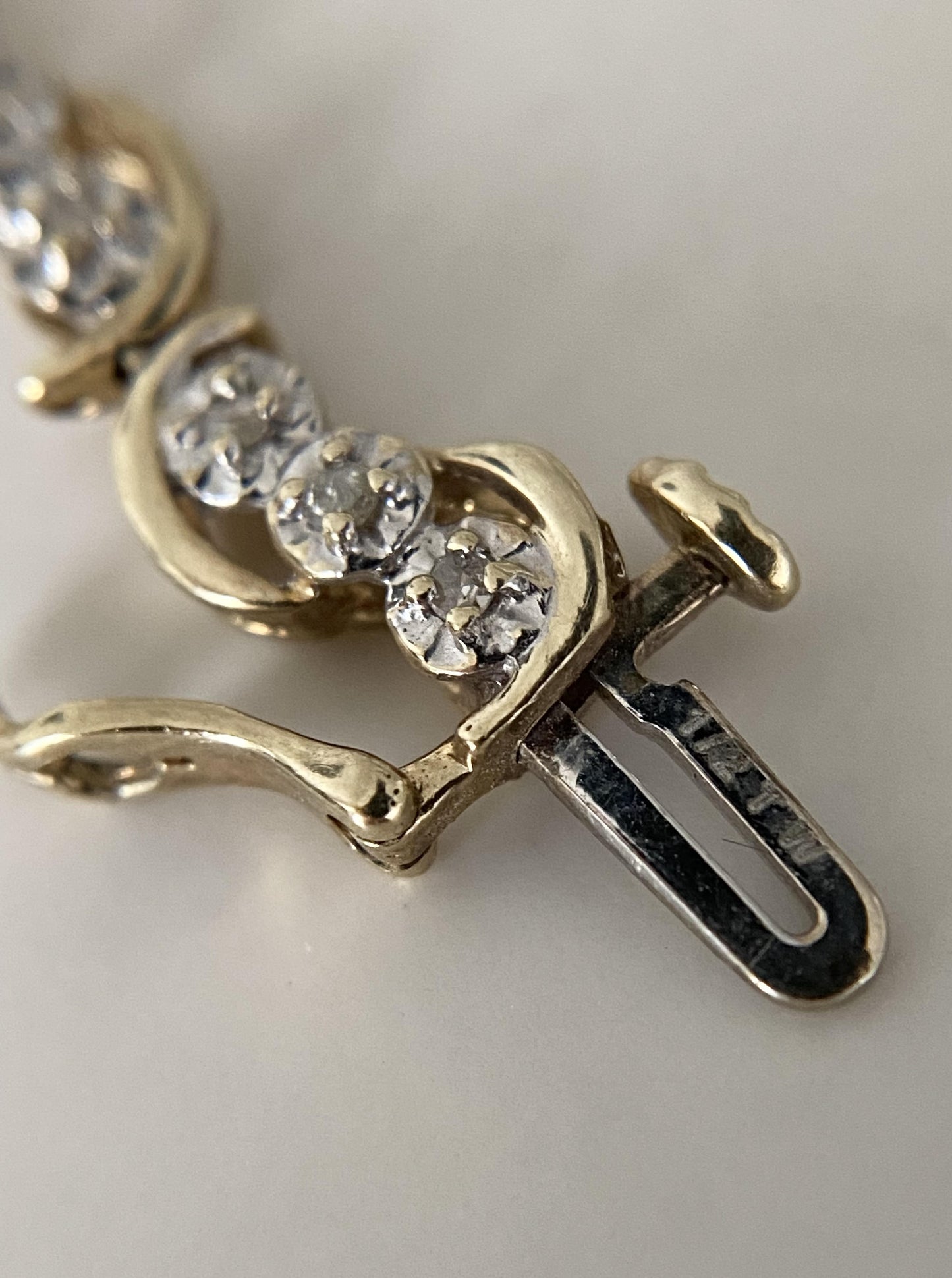 10K Vintage Diamond Bracelet