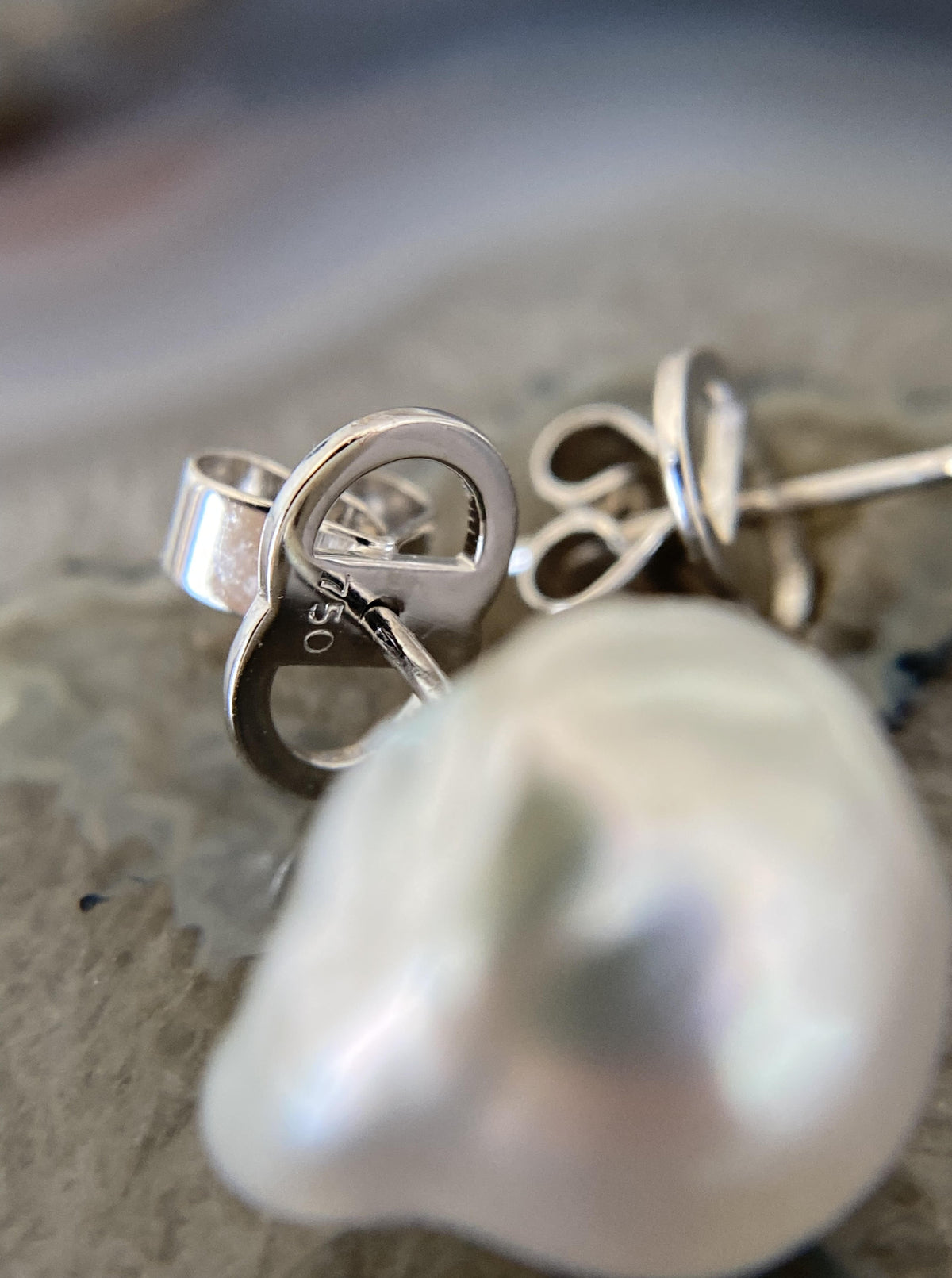 18k Irregular South Sea Pearl Earrings