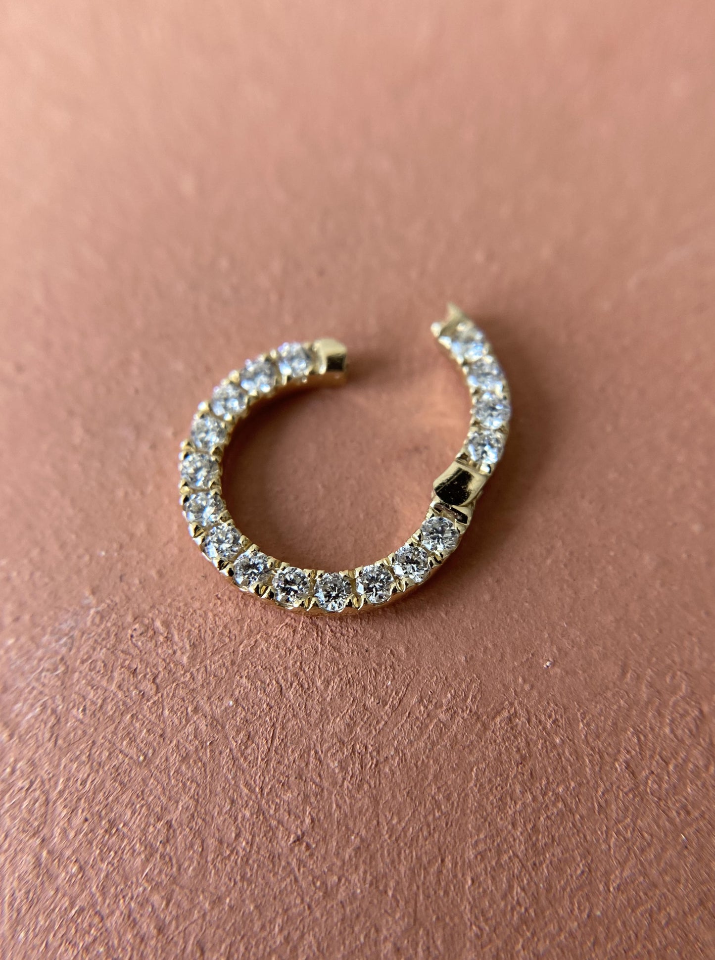 Round Diamond Connector