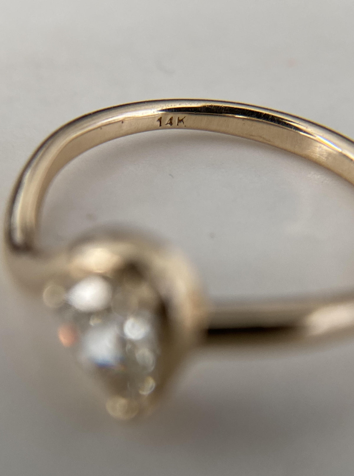Pear Wavy Pinky Ring