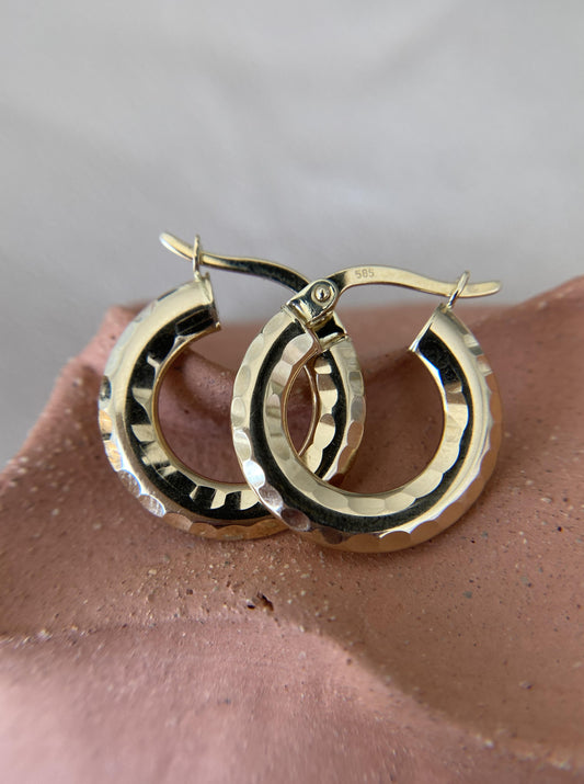 Diamond Cut edge blade Hoops