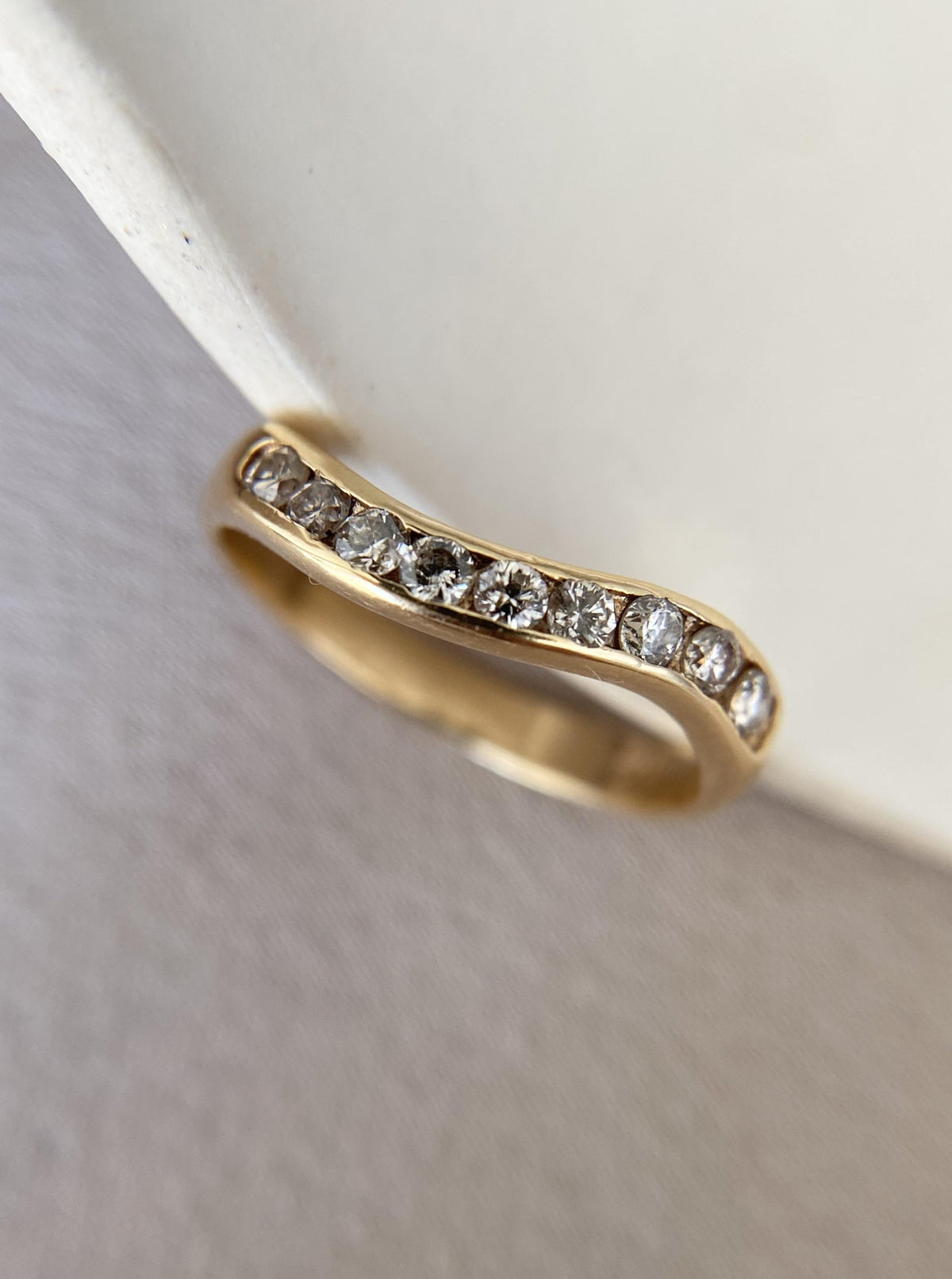 Vintage Wavy Diamond Band