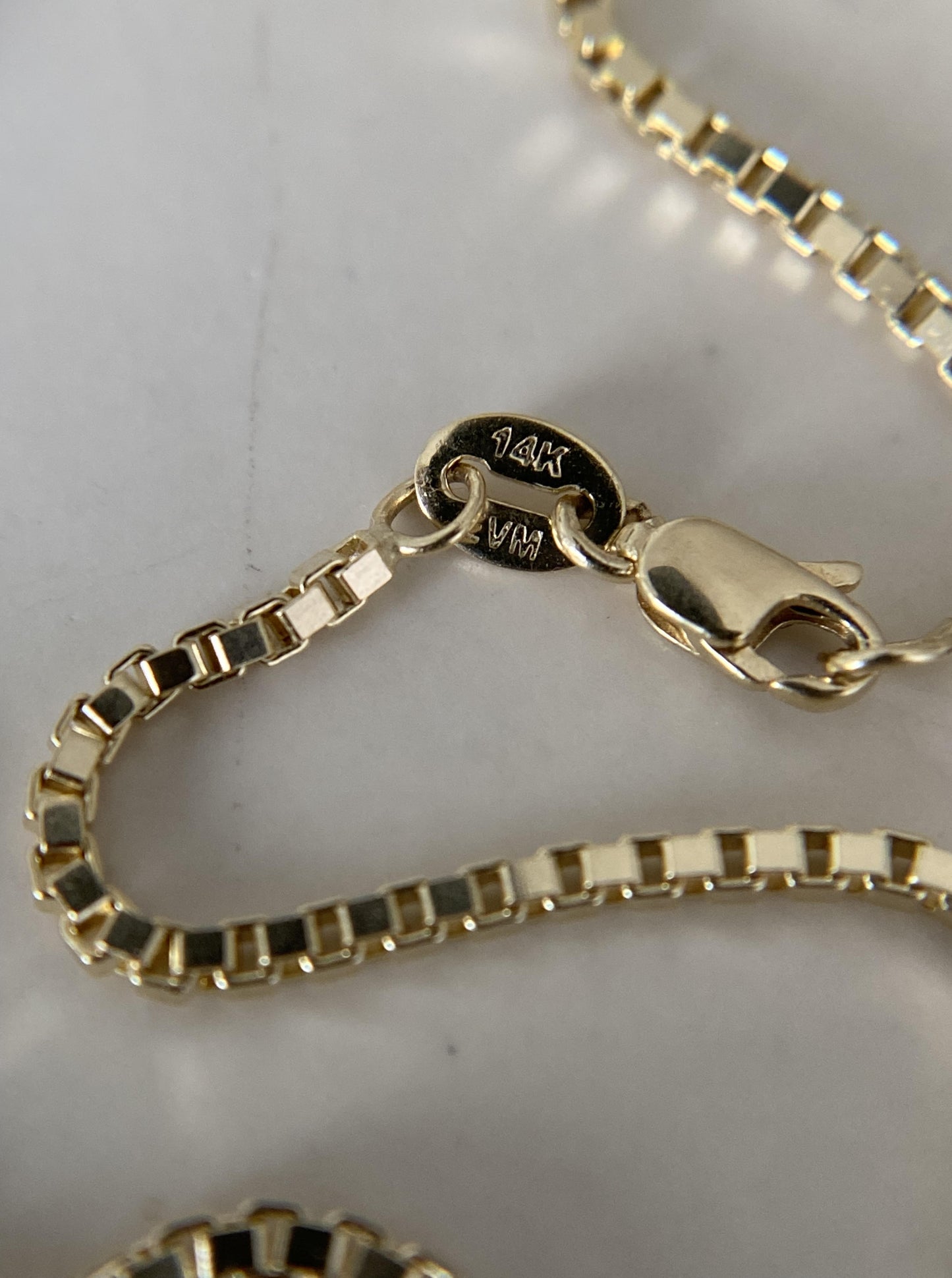 14K Box Chain