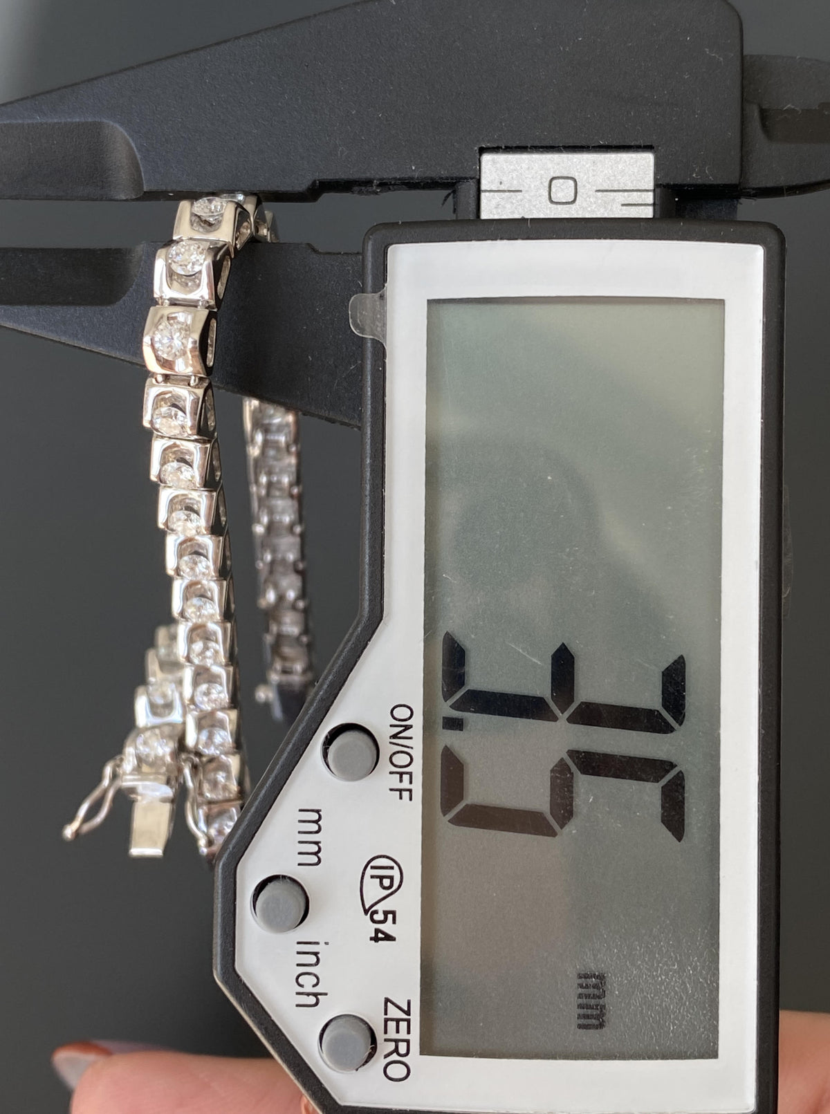 Structure Diamond Bracelet