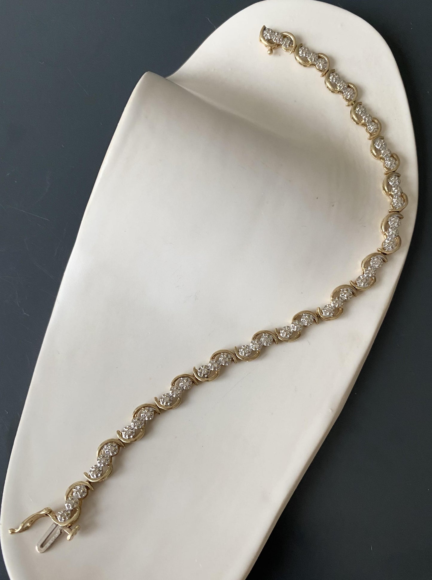 10K Vintage Diamond Bracelet