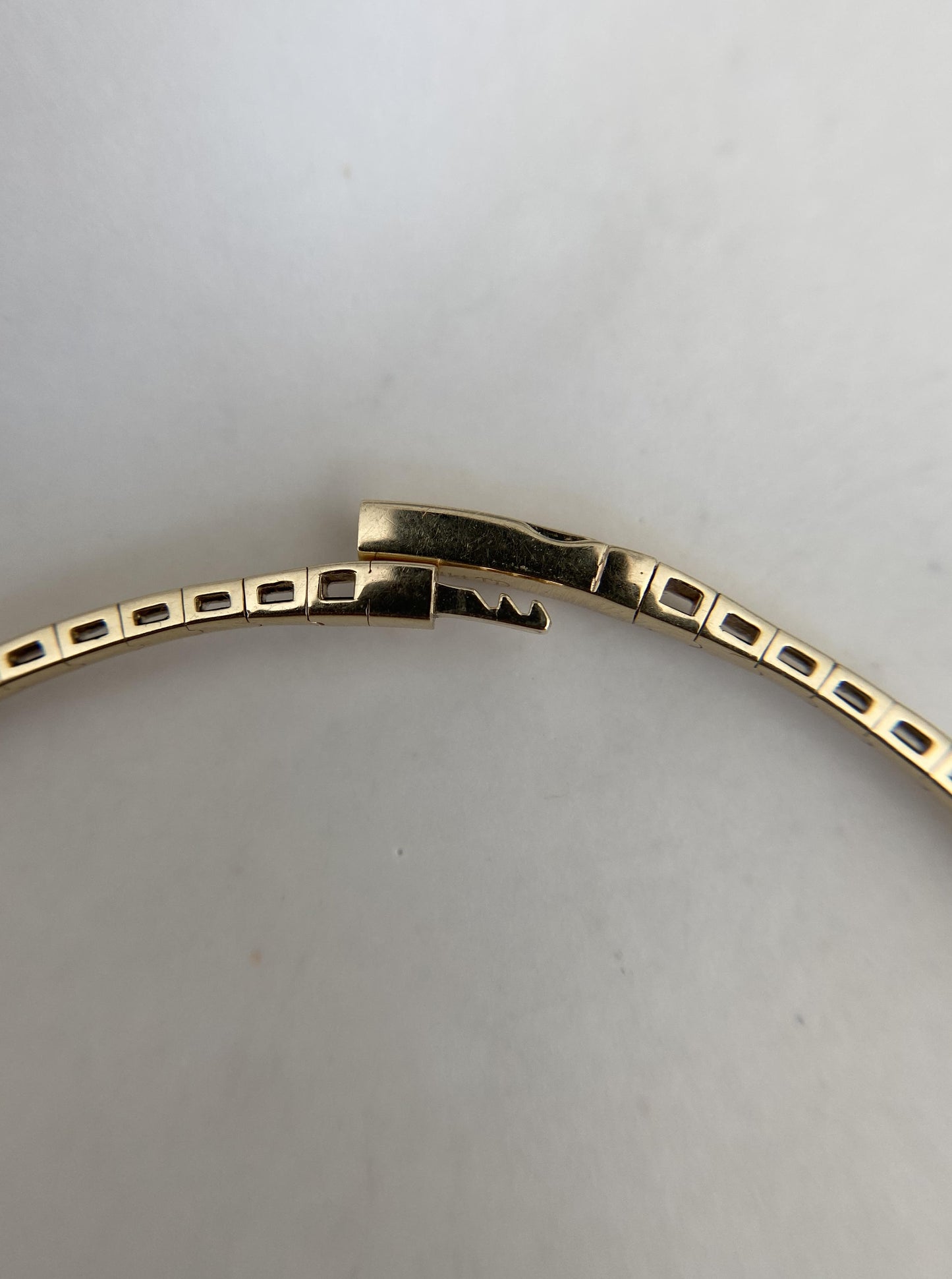 14K Honey Comb Diamond Bangle