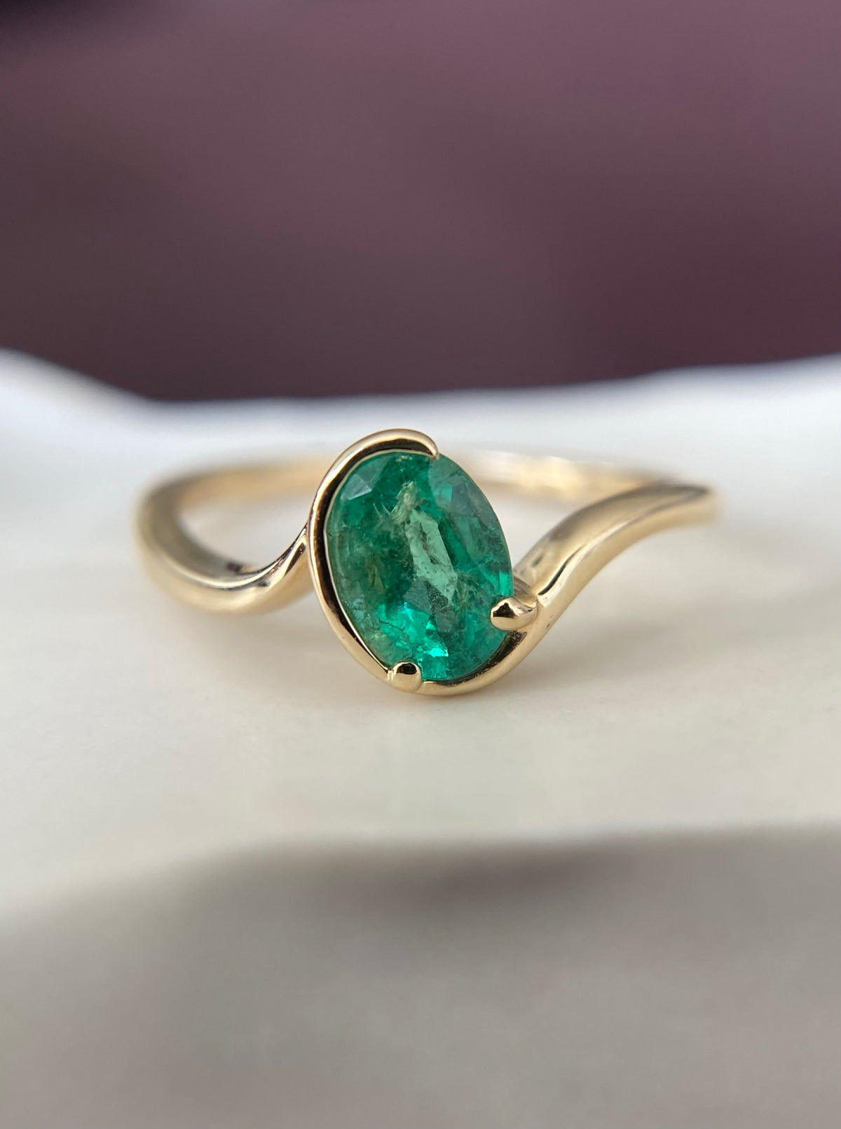Emerald Wavy Pinky Ring