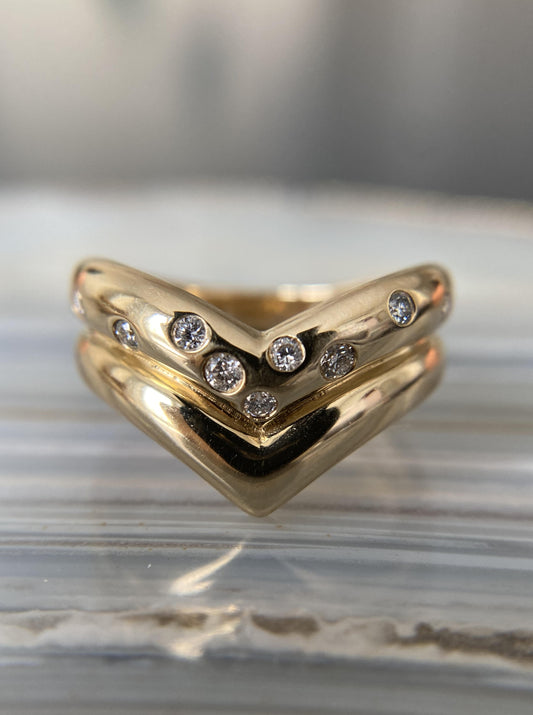 "V" Diamond Stacking Band
