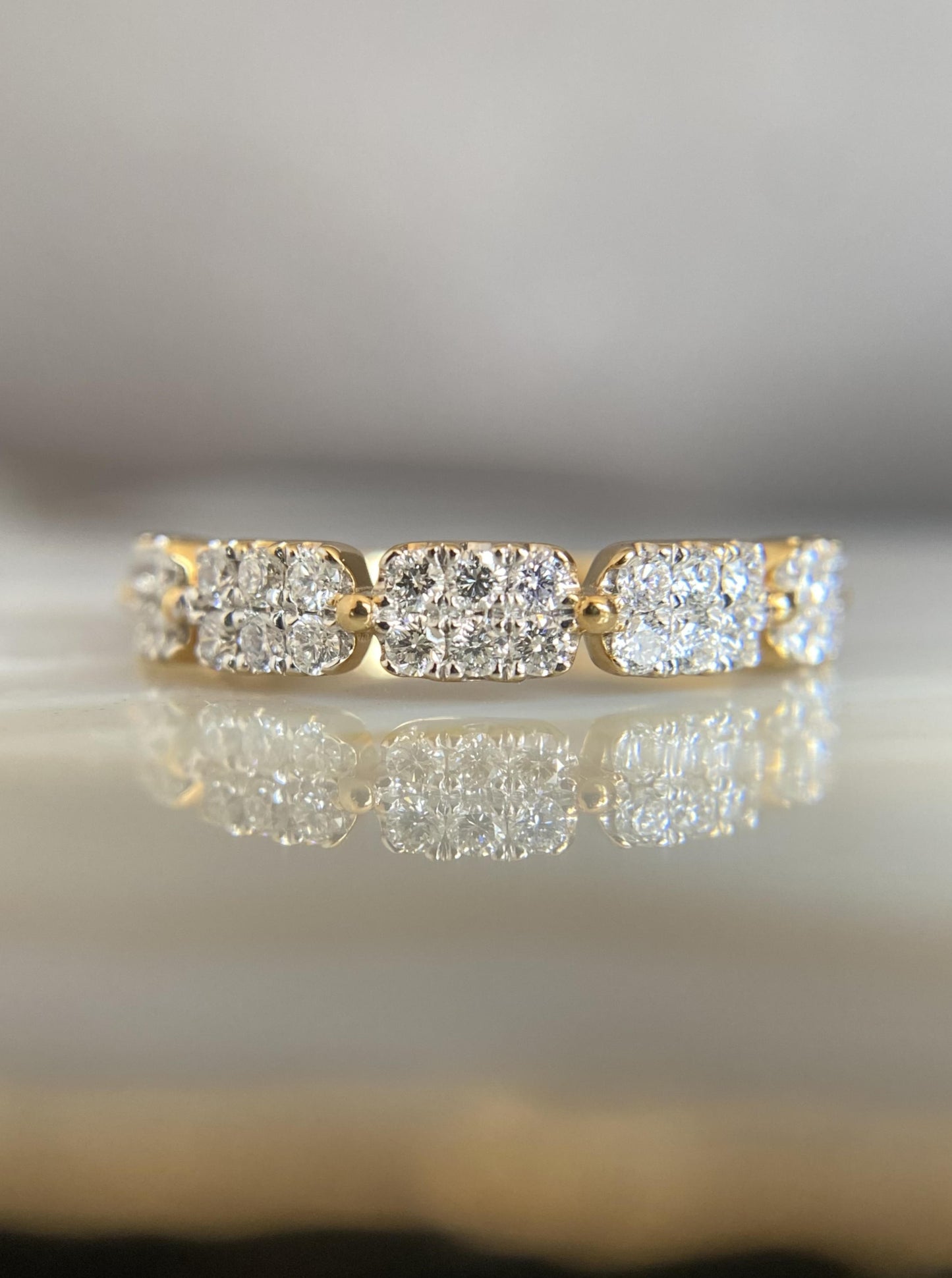 18K Rectangular Diamond Cluster Band