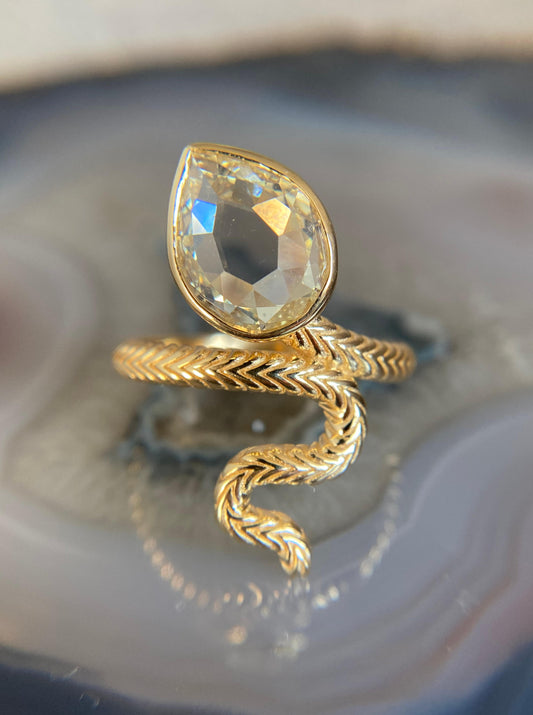 Pear Brilliant Diamond Snake Ring