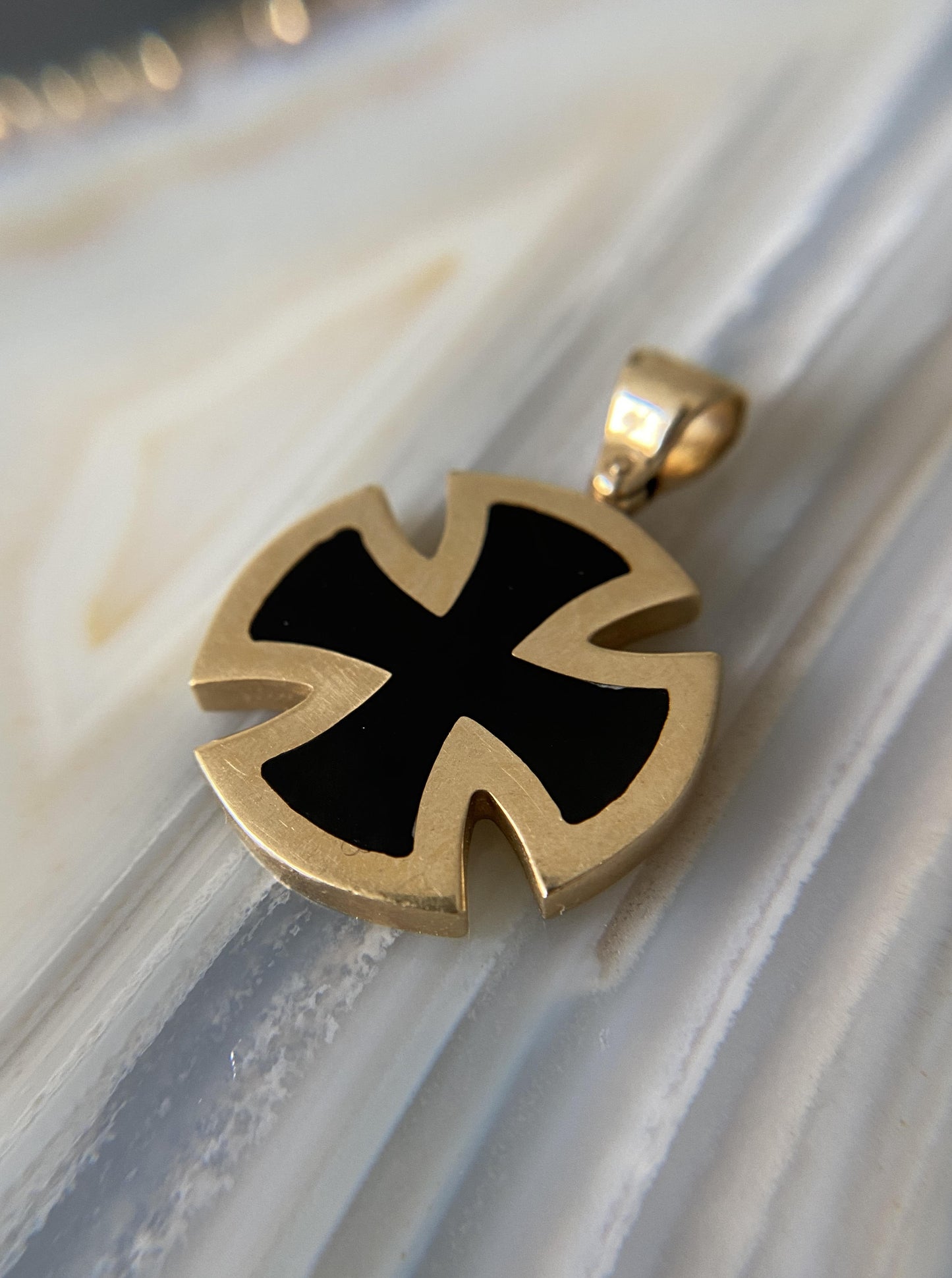 Onyx & Mother of Pearl Pendant